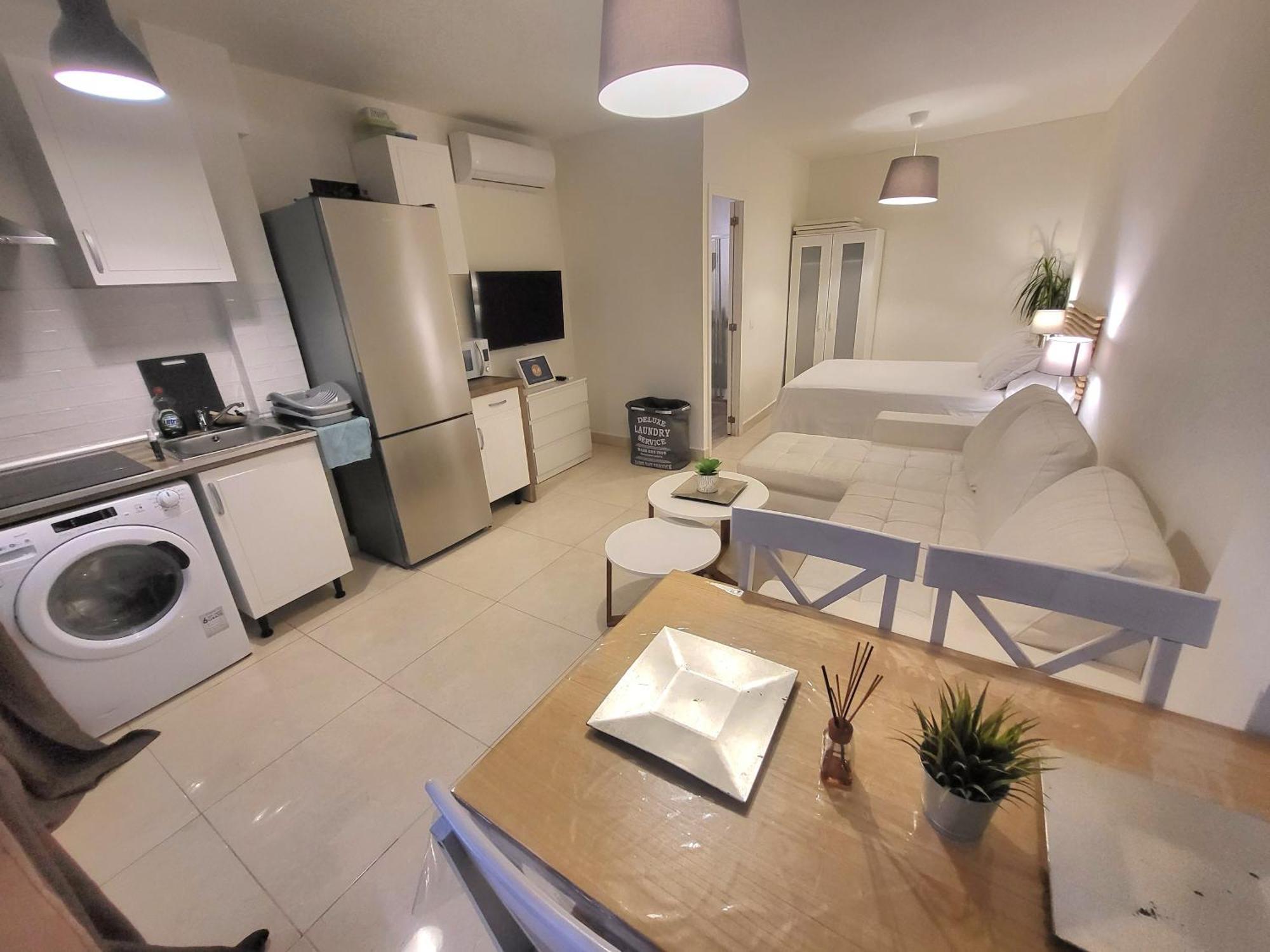 Beach Bungalow Port,Free Parking Estepona Eksteriør billede