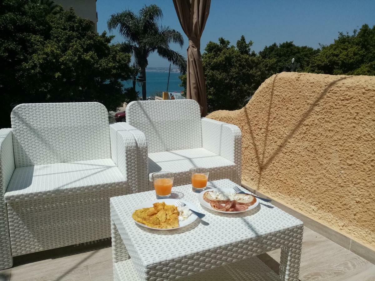 Beach Bungalow Port,Free Parking Estepona Eksteriør billede